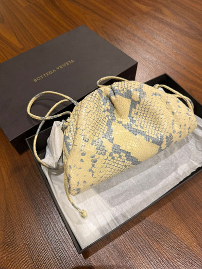 شنطة بوتيغا فينيتا استعمال نظيف | Bottega Veneta Bag Used