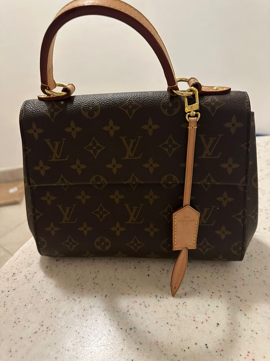 شنطة لويس فيتون استعمال نظيف | Louis Vuitton Bag Used