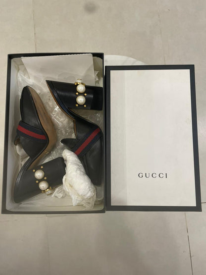 Gucci Heels Used - size 38.5