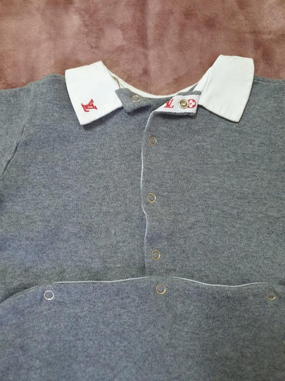 افرول بناتي لويس فيتون مستعمل | Louis Vuitton Overall Used - size 6 months