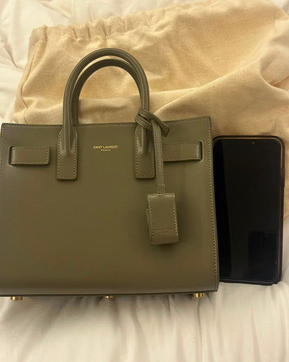 شنطة إيف سان لوران استعمال نظيف  | Saint Laurent Bag Used - size mini