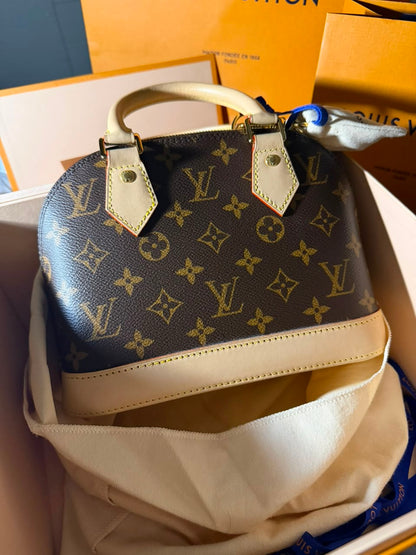 شنطة لويس فيتون اخت الجديدة | Louis Vuitton Bag Like New - size BB