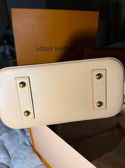 شنطة لويس فيتون اخت الجديدة | Louis Vuitton Bag Like New - size BB