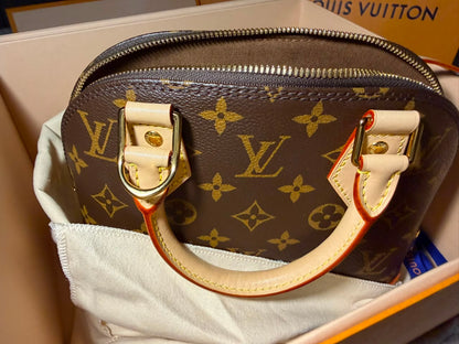 شنطة لويس فيتون اخت الجديدة | Louis Vuitton Bag Like New - size BB