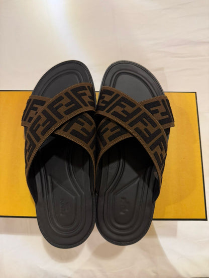 سليبر فندي رجالي جديد | Fendi Slipper New - size 42