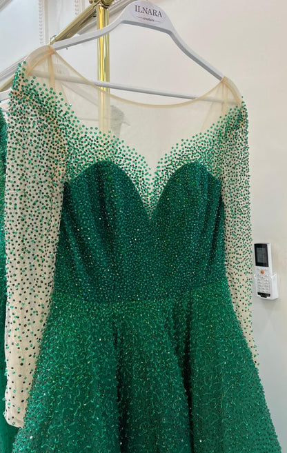 فستان من عماير السيركون استعمال مرة فقط | Dress from Condominium complex Used Once Only - size M/L