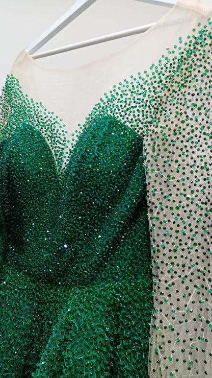 فستان من عماير السيركون استعمال مرة فقط | Dress from Condominium complex Used Once Only - size M/L