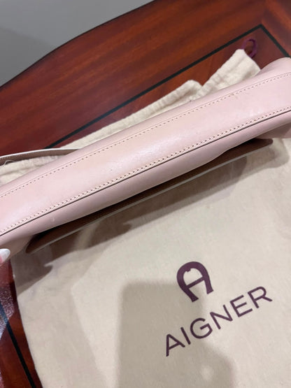 شنطة و محفظة اقنر مستعملة | AIGNER Bag & Wallet Used