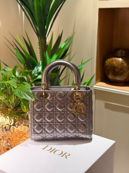 شنطة ليدي ديور اخت الجديدة | Dior Bag Like New