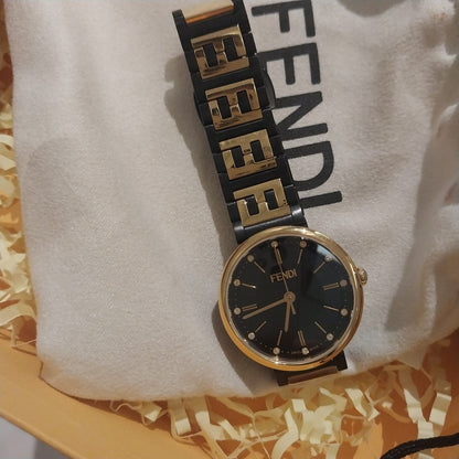 FENDI Watch Diamond Like New
