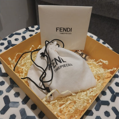 FENDI Watch Diamond Like New