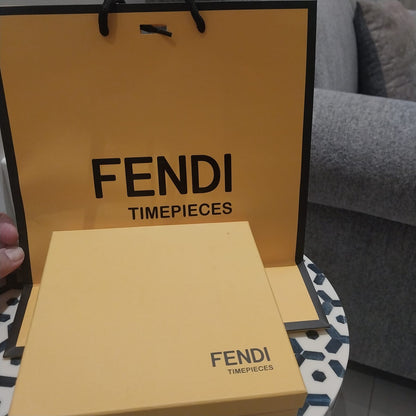 FENDI Watch Diamond Like New