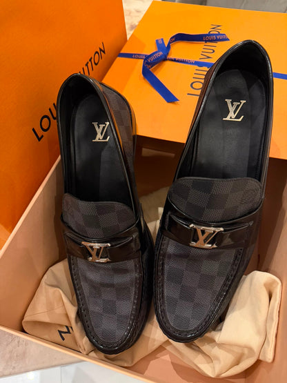 فلات رجالي لويس فيتون استعمال مرة فقط | Louis Vuitton Flat Used Once - size 10.5/44.5