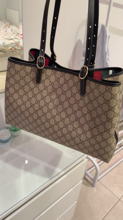 Gucci Bag Like new
