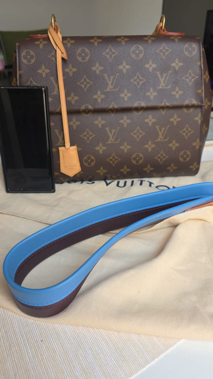 Louis Vuitton bag Like New