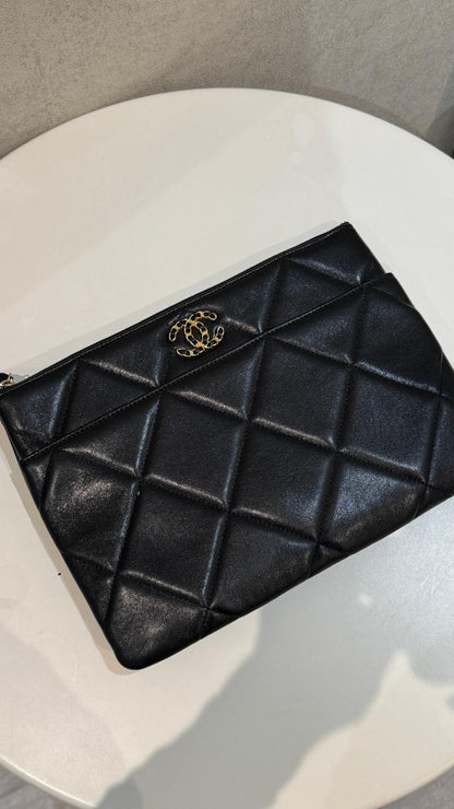 باوتش شانيل | Chanel Pouch