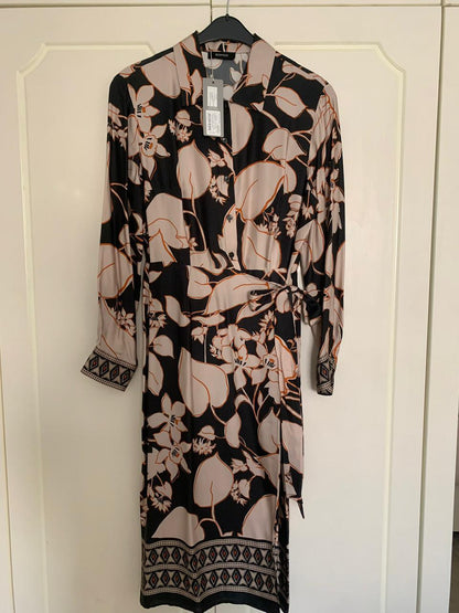 Roman Dress New - size 40