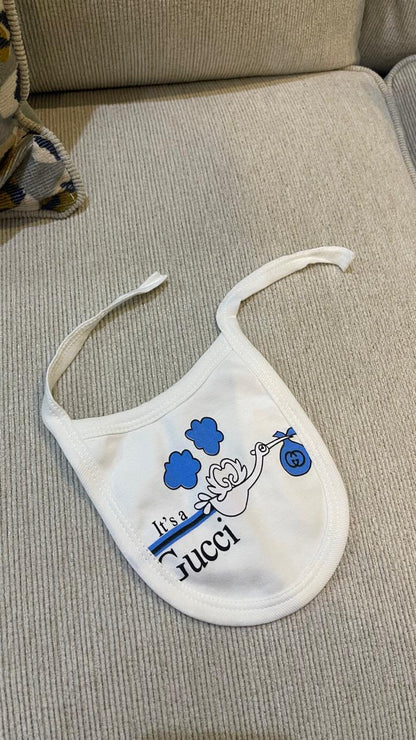 مجموعة 3 قطع قوتشي وقبعة اضافية مستعملة | Gucci Baby Set and extra Cap Used - size 0-3