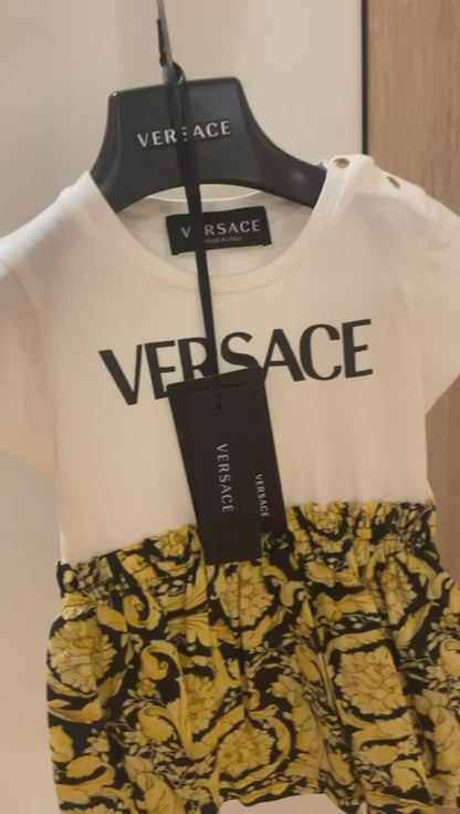 فستان فرزاتشي استعمال مرة فقط | VERSACE Dress Used- size 12- 18 months