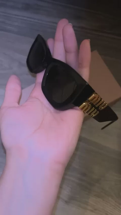 MIU MIU Sunglasses
