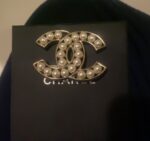 بروش شانيل CHANEL