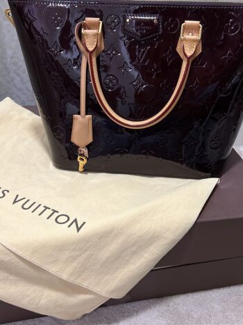 شنطة لويس فيتون LV