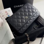 شنطة شانيل CHANEL واليت اون تشين