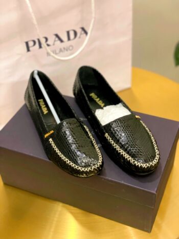 فلات برادا PRADA