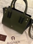 شنطة اقنر AIGNER
