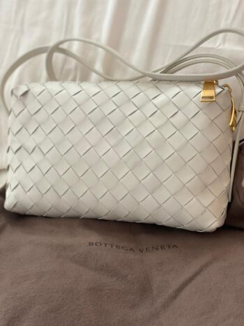 شنطة بوتيقا فينيتا BOTTEGA VENETA