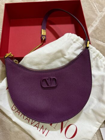 شنطة فالنتينو VALENTINO
