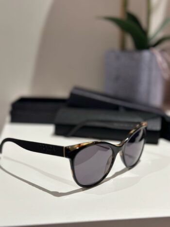 نظارة برادا PRADA