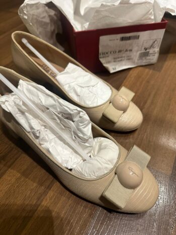 فلات سلفاتوري فرقامو مقاس 37 Salvadore Feragamo