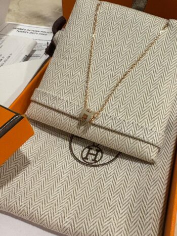 سلسال ايرميز Hermès
