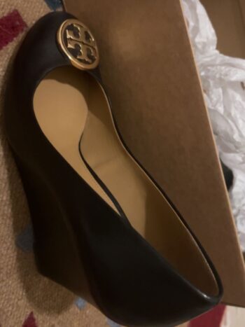 هيلز توري بورش مقاس 37 Tory Burch