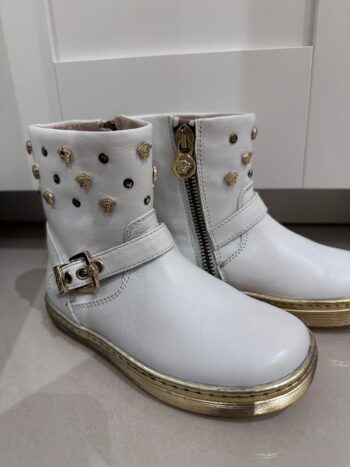 بوت فرزاتشي مقاس 25 VERSACE