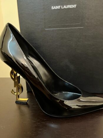 هيلز سان لوران مقاس 39 /38 Saint Laurent