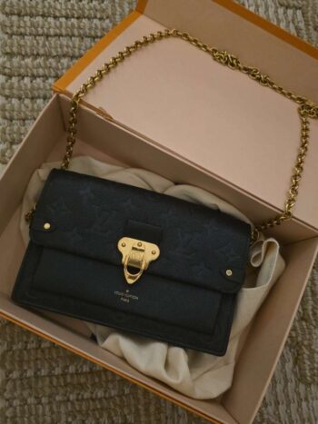 شنطة لويس فيتون LV