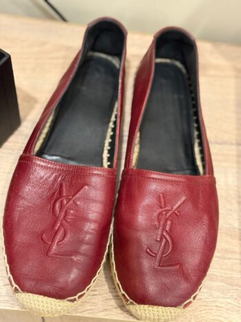 سان لوران مقاس 38 Saint Laurent