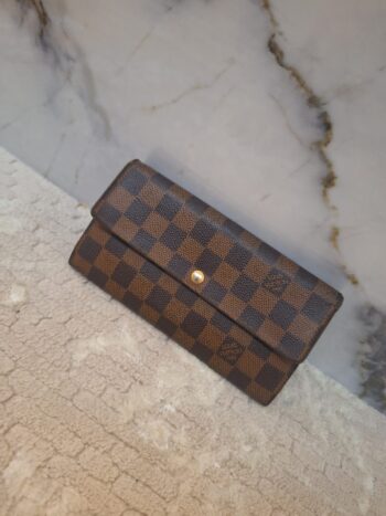 محفظة لويس فيتون LV
