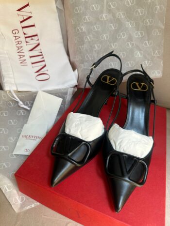 فالنتينو مقاس 38 VALENTINO
