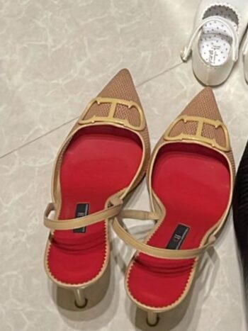 هيلز كارولينا هريرا مقاس 38 CH