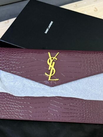 باوتش سان لوران Saint Laurent
