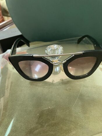 نظارة برادا PRADA