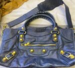 شنطة بالنسياقا Balenciaga