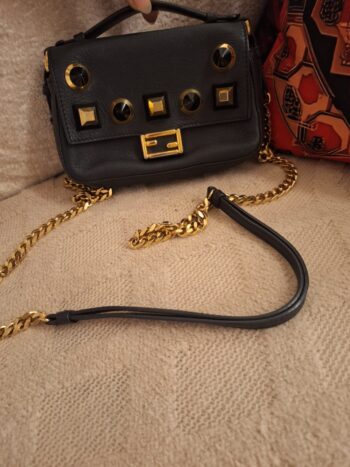 شنطة فندي FENDI
