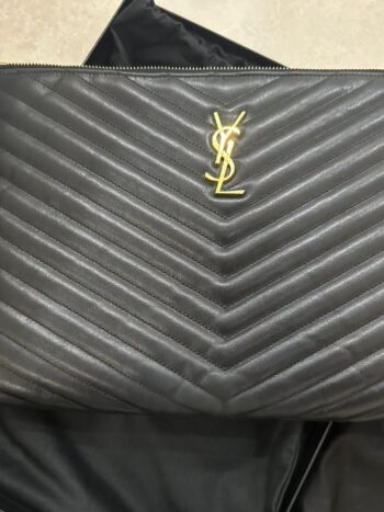 باوتش سان لوران Saint Laurent