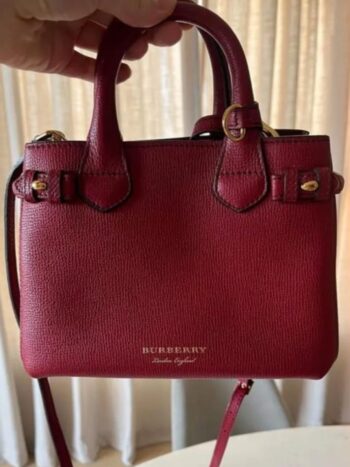 شنطة بيربيري Burberry