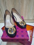 توري بورش مقاس 38 TORY BURCH