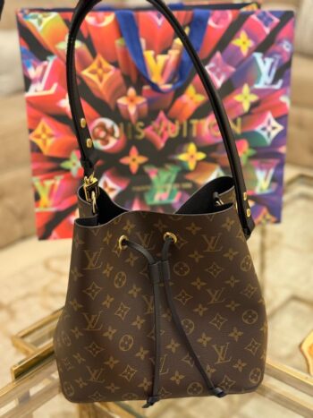 شنطة لويس فيتون LV